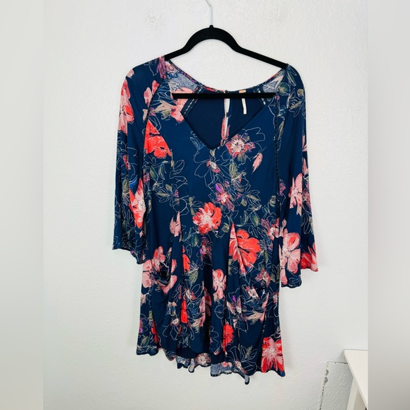 Free People Eyes On You Printed Dress in Navy size 6 - Picture 3 of 10